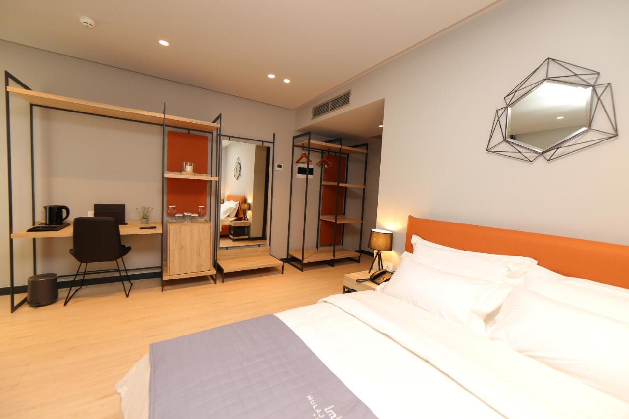 Mulaj Hotel Тирана Экстерьер фото