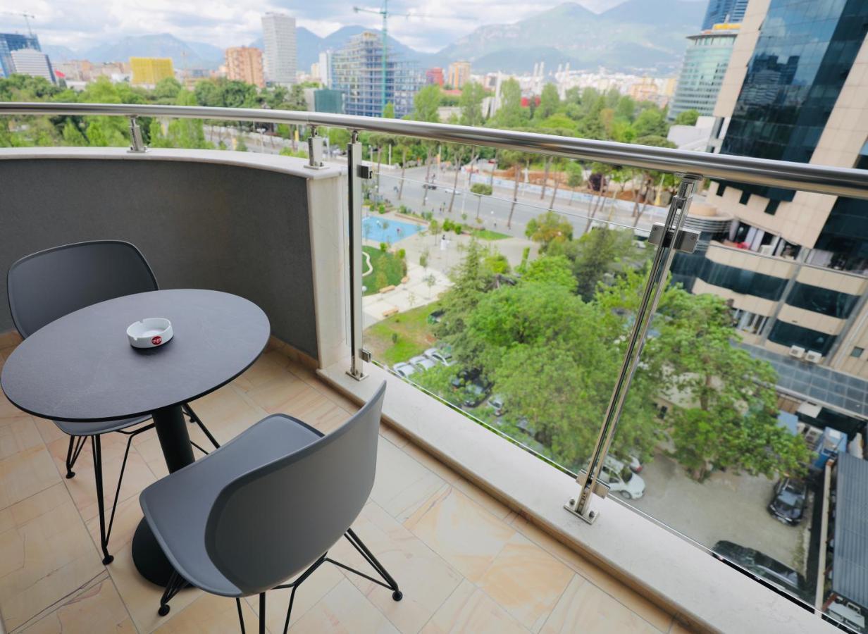 Mulaj Hotel Тирана Экстерьер фото
