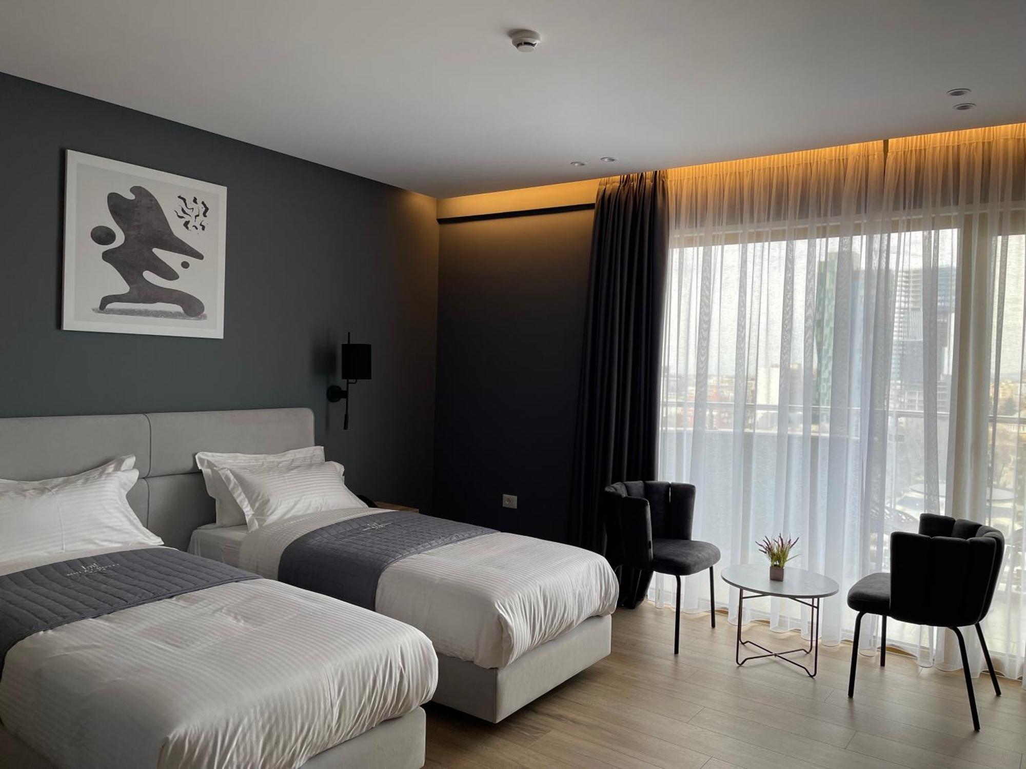 Mulaj Hotel Тирана Экстерьер фото