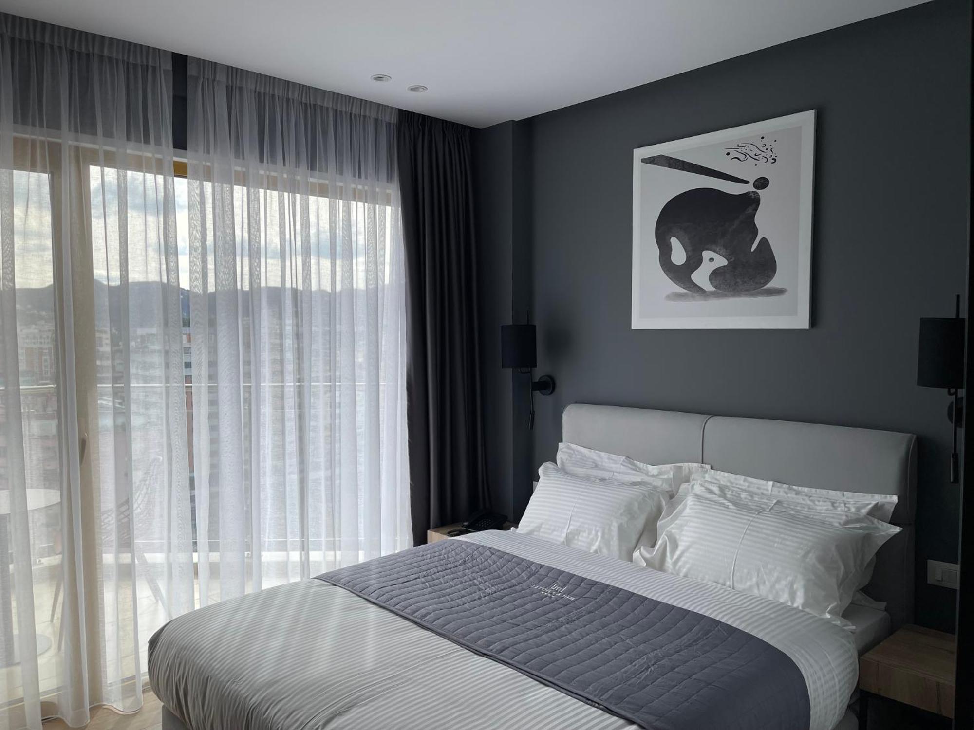 Mulaj Hotel Тирана Экстерьер фото