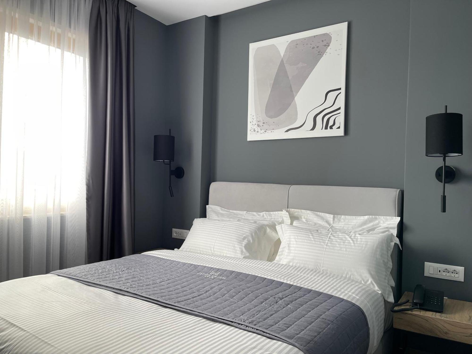 Mulaj Hotel Тирана Экстерьер фото