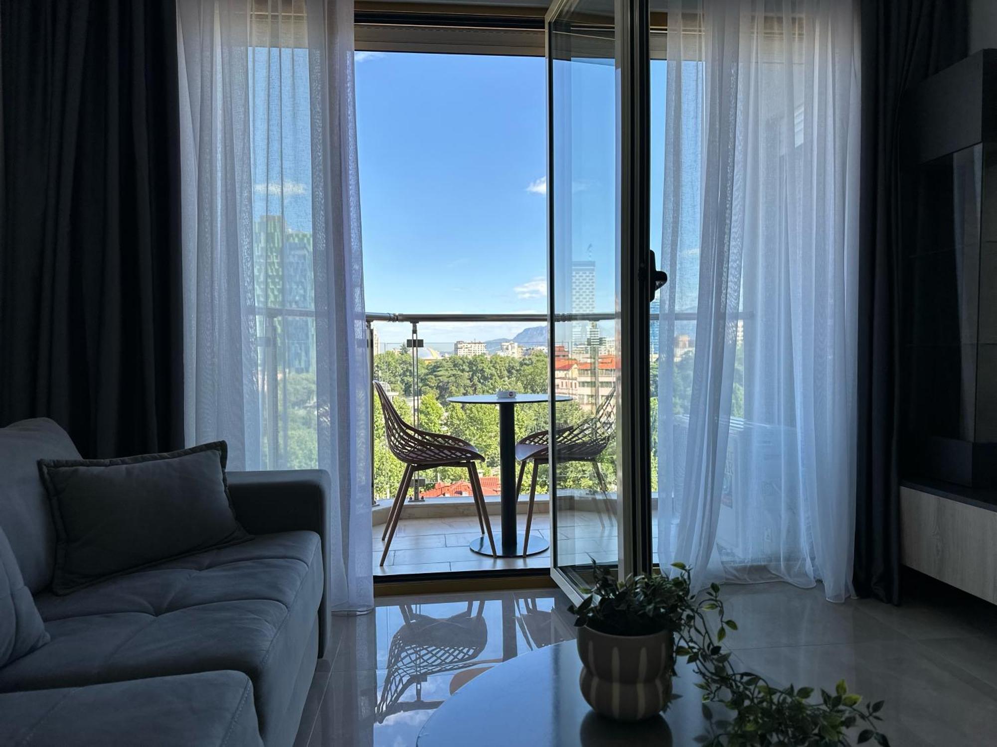 Mulaj Hotel Тирана Экстерьер фото