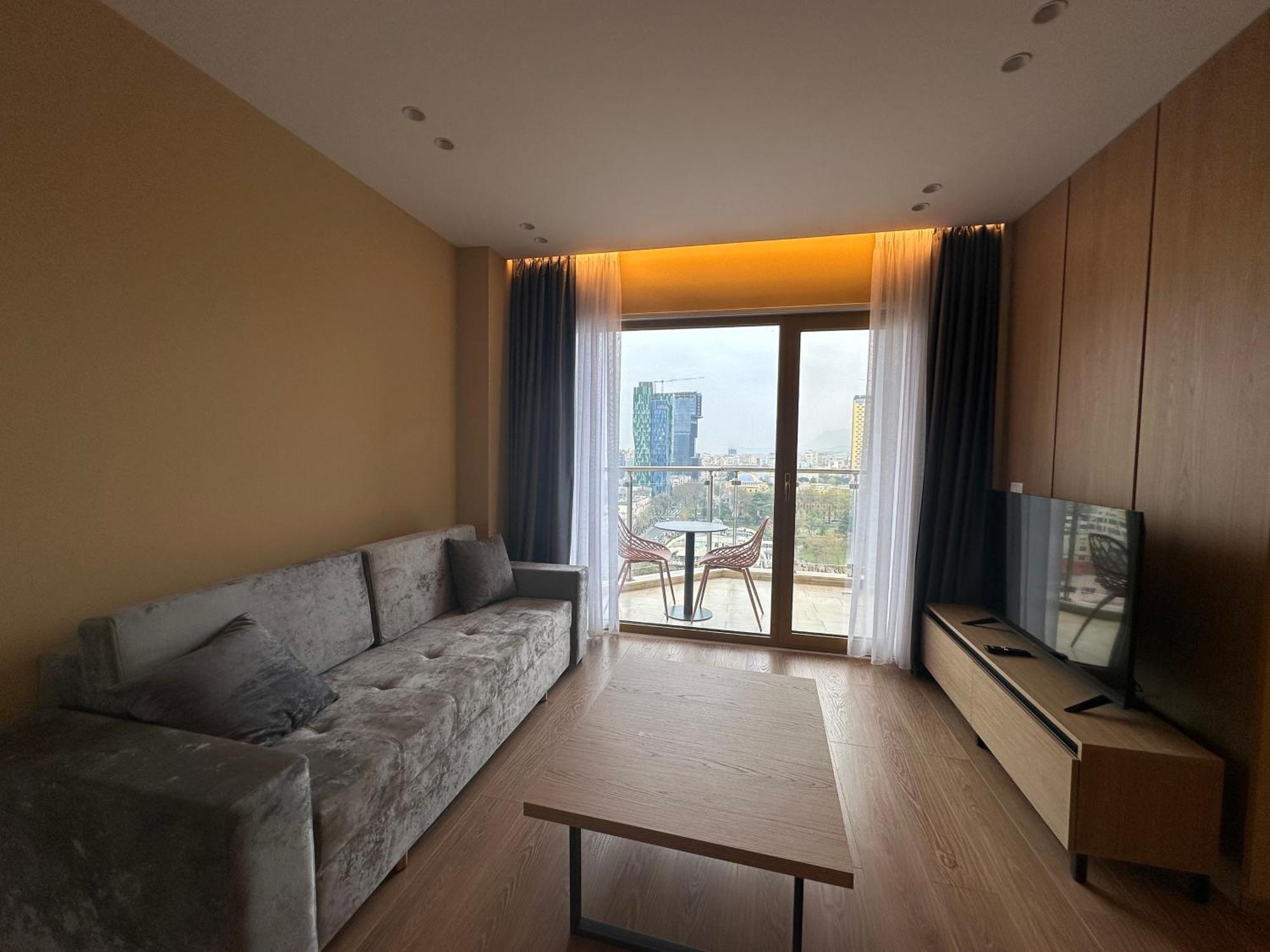 Mulaj Hotel Тирана Экстерьер фото
