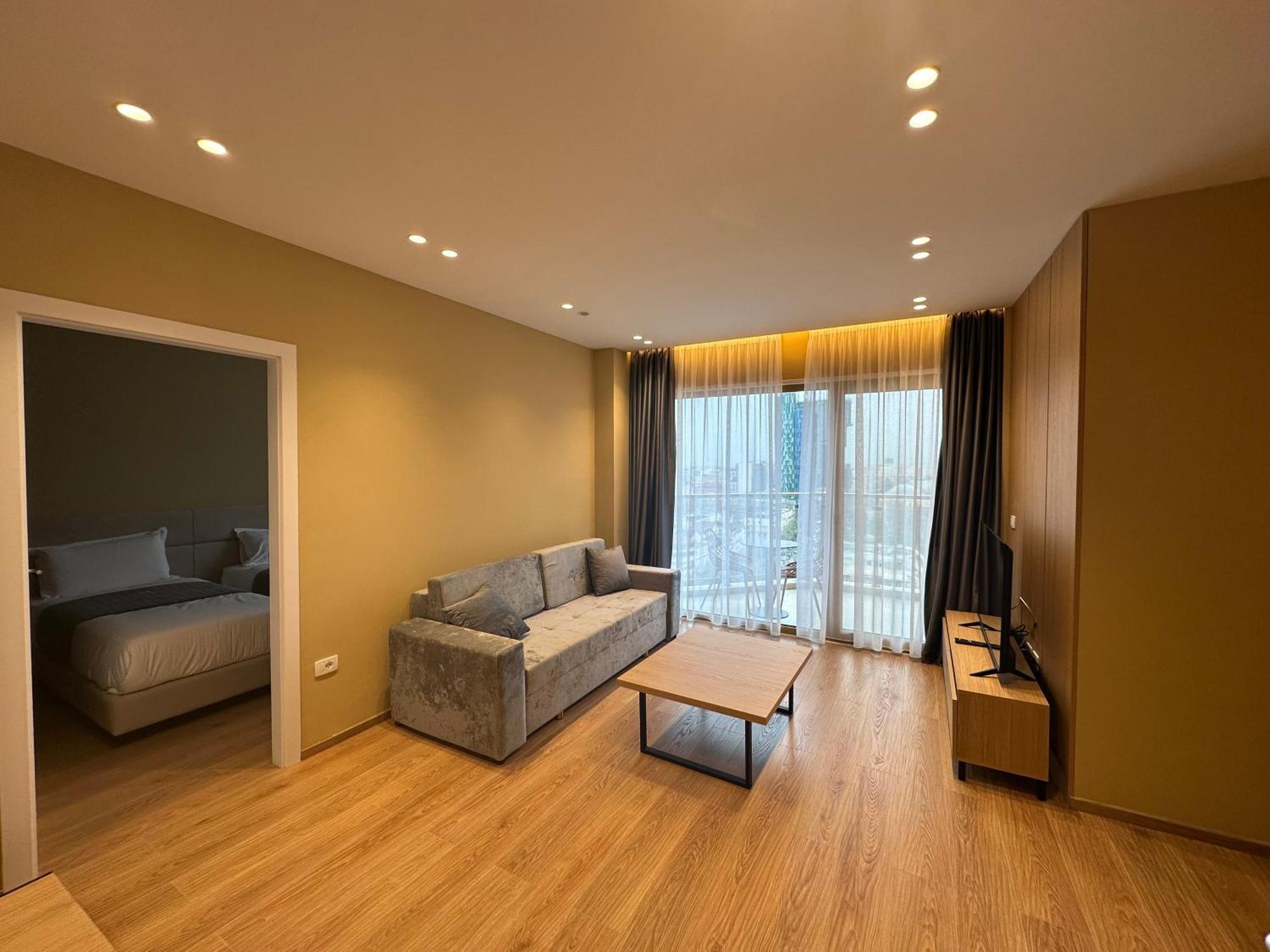Mulaj Hotel Тирана Экстерьер фото