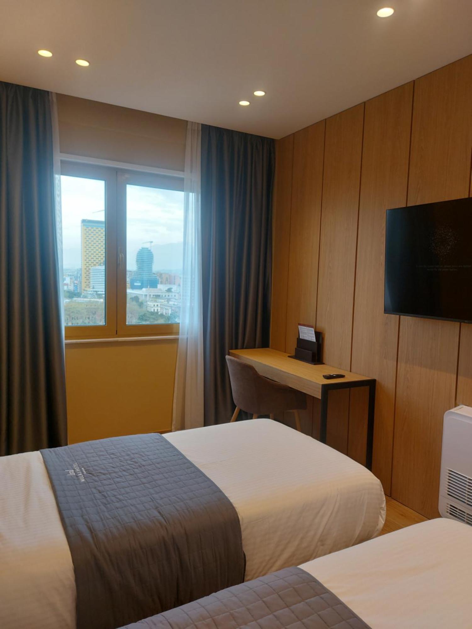 Mulaj Hotel Тирана Экстерьер фото