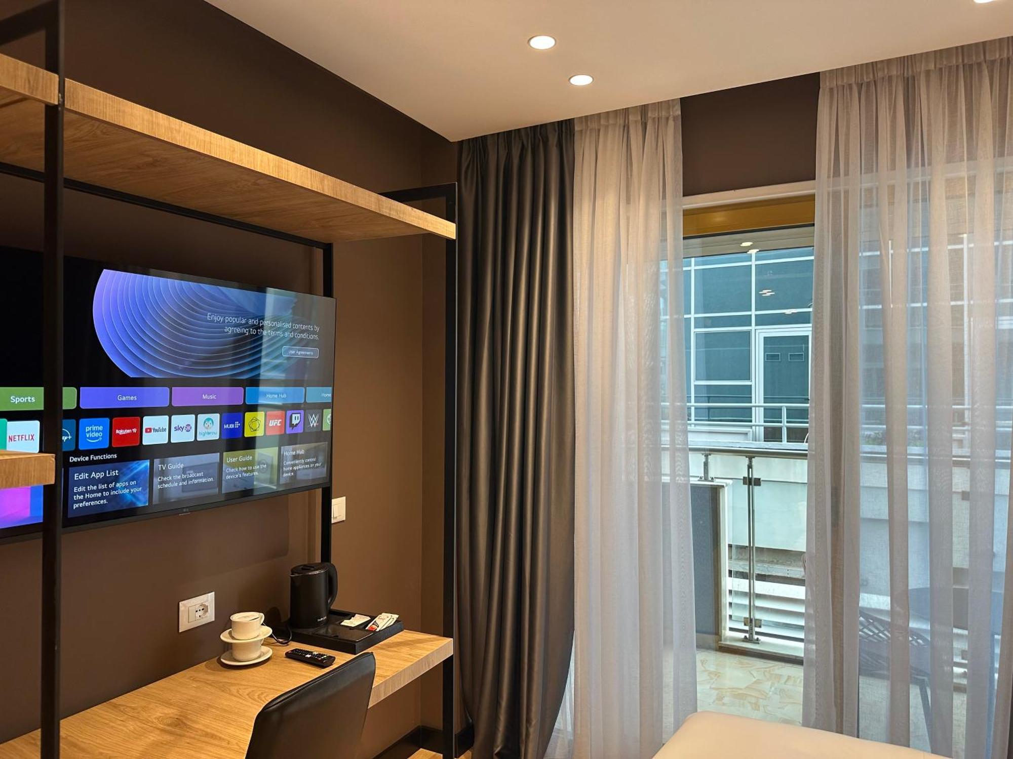 Mulaj Hotel Тирана Экстерьер фото